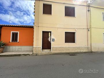 CASA SEMINDIPENDENTE A TORTOLÌ