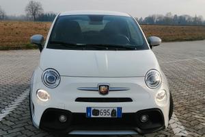 Abarth 695 70 anniversary 