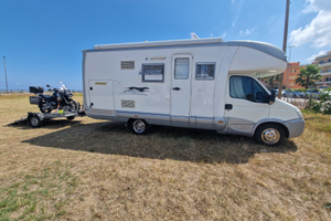 Laika 3001 iveco 180cv lithio gancio full