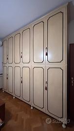 armadio ante in legno tamburato colore  panna