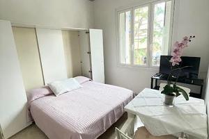 Bordighera alloggio libero dal 16 settembre