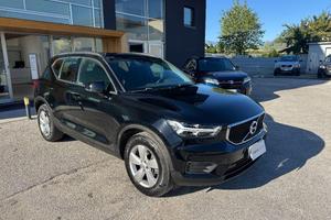 VOLVO - XC40 - T2 Momentum pro manuale N1