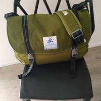 The North Face borsa impermeabile con tracolla