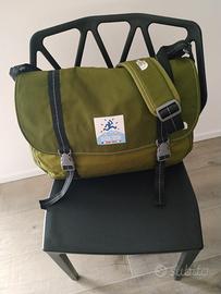 The North Face borsa impermeabile con tracolla