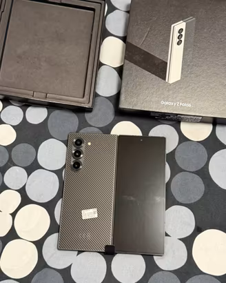 Samsung Z Fold 6