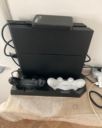 Play station 4 Pro - giochi e 2 joypad