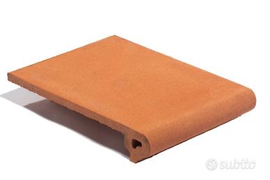 SCALINO SAGOMATO IN COTTO FINE ARROTATO RUSTICO IL