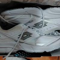 Bellissime sneakers nuove donna 40