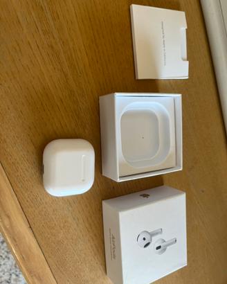 Air Pods 4