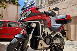Honda Crossrunner VFR 800 X - Travel Edition 2019