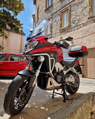Honda Crossrunner VFR 800 X - Travel Edition 2019