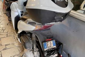 Scooter Honda SH300