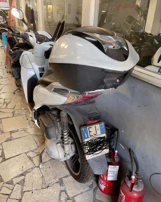 Scooter Honda SH300