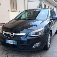 Opel Astra J Cosmo S 2.0 cdti 160 cv