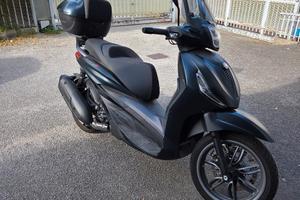 Piaggio Beverly S 300 anno 2022 km 3300
