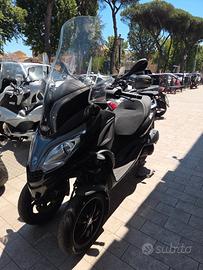 Piaggio MP3 300 hpe 2021 (PAT B) EUROSCOOTER esami