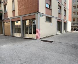 Garage e magazzino a trento città