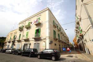 3 LOCALI A MOLFETTA