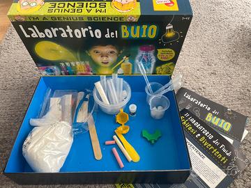 Kit gioco Laboratorio del buio/dei fluidi schifosi