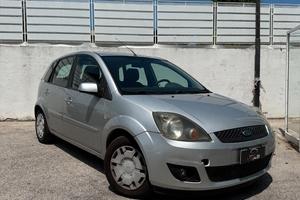 Ford Fiesta 1.2 16V 3p. Ghia