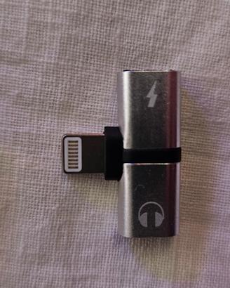 Splitter per caricabatterie ed auricolari Iphone