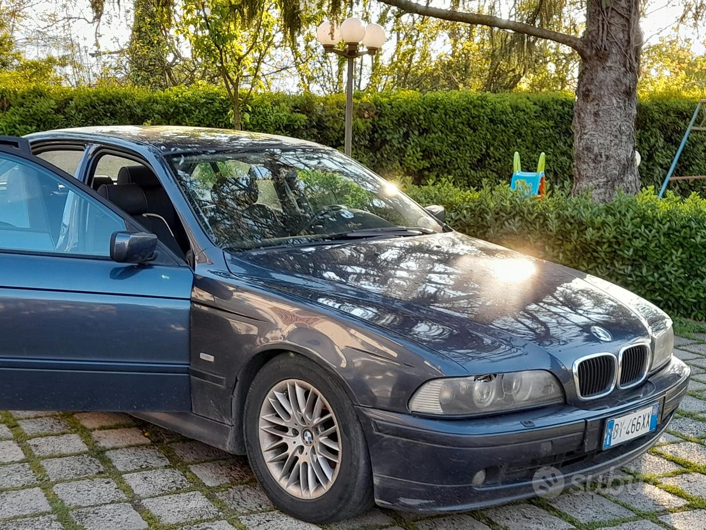 BMW F10 5 Series Sedan 525d Scheda Tecnica, consumi, dimensioni