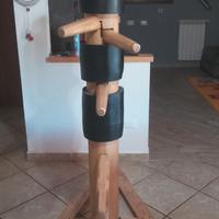 Uomo di legno con paracolpi wooden dummy