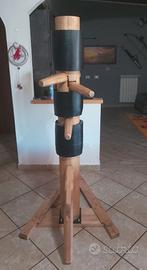 Uomo di legno con paracolpi wooden dummy