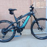 bicicletta elettrica bianchi.  FX TIPO . E OMNIA .