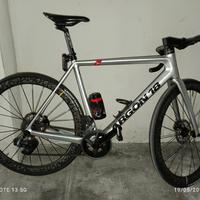 Argon 18 Gallium con sram wifi 12v