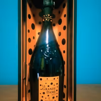 vino champagne Granda dame 2012 kusama  VC