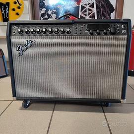 Amplificatore Fender Cyber con pedaliera 