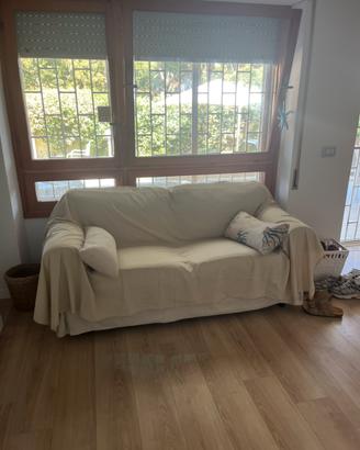Divano ikea 2 posti come nuovo