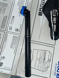 Reggisella bianchi e manubri bici