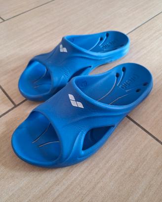 Ciabatte da piscina arena numero 39 blu