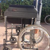 Carrozzina invalidi ad ingombri ridotti. MAI USATA