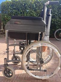 Carrozzina invalidi ad ingombri ridotti. MAI USATA