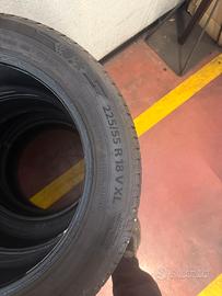 Gomme 225/55 R18