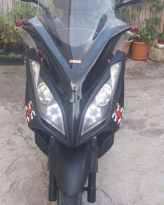Kymco Downtown 300i