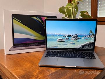 MacBook Pro M2 13” (2022) 8GB 256GB - Come Nuovo