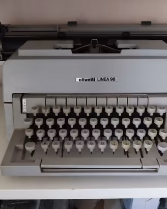 Macchina da scrivere Olivetti LINEA 98