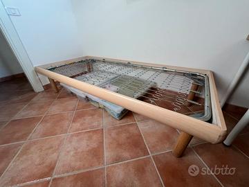 Letto singolo con rete
