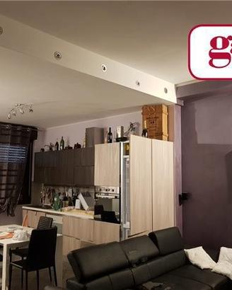 Pressi Mercato del Capo 3 vani arredato 65 mq