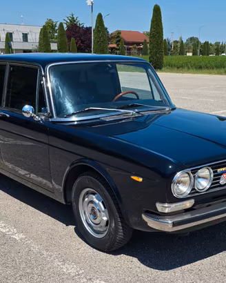 Superba "Lancia 2000 I.E.