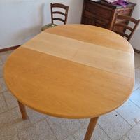 Tavolo rotondo allungabile ovale