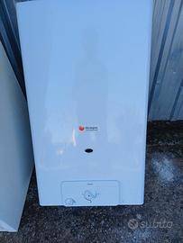 caldaia scalda acqua + box caldaia