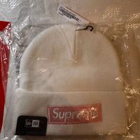 Supreme New Era Box Logo Beanie Bianco