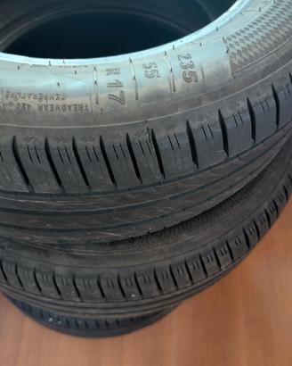 gomme 235/55 R17  estive