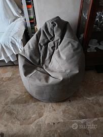 Pouf poltrona a sacco.