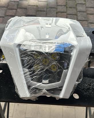 Faro led tipo Ktm